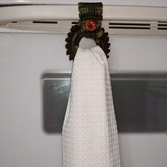 Camouflage Hand Towel Holder NEW OOAK HANDCRAFTED Crochet - Picture 5 of 6
